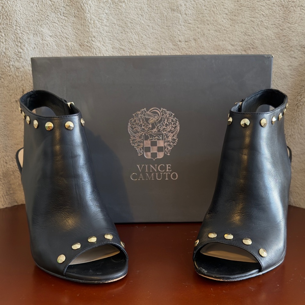 Vince Camuto Abbia Glove Leather Pump Booties Studded Open Toe Black size 10